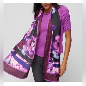 WHBM Viola Oblong Scarf